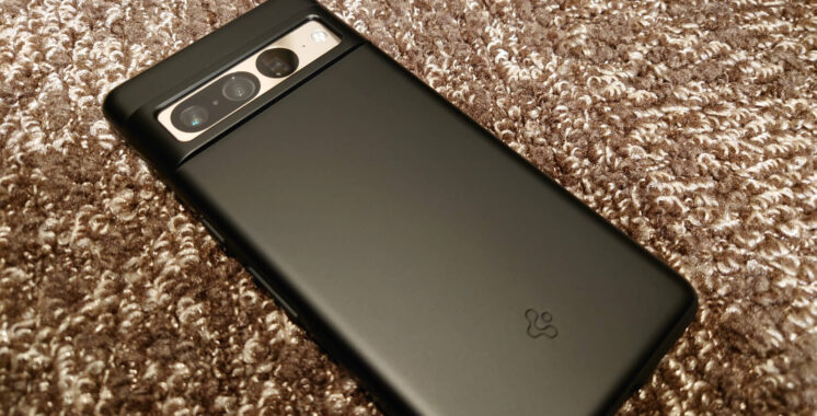 Spigen Pixel 7 Pro用ケースを購入